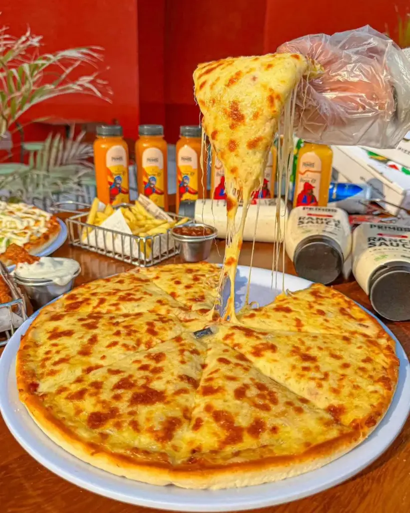 بيتزا تشيز لافرز